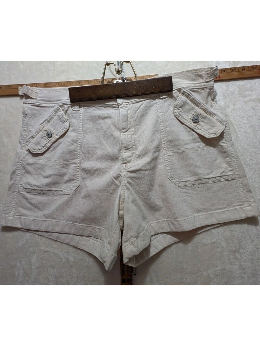 American Eagle 4" Perfect Short High Rise Utility Corduroy Shorts Size 16 Cream,